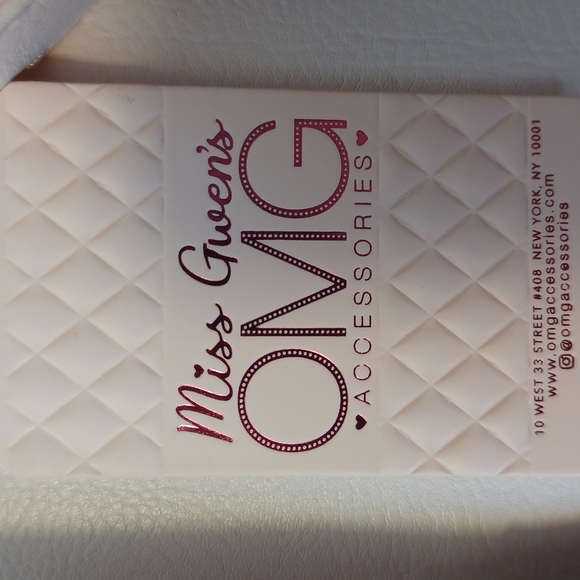 Miss Gwen's OMG Accessories Unicorn Backpack. 🦄 Fuzzy and Sparkly! - Picture 8 of 8